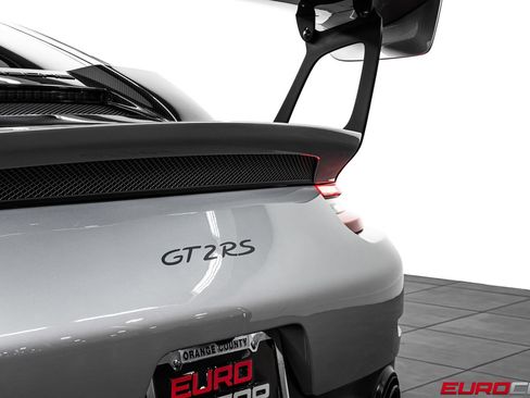 Used 2018 Porsche 911 GT2 RS RWD image 25