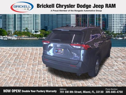 Used 2022 Toyota RAV4 XLE w/ Convenience Package FWD image 15