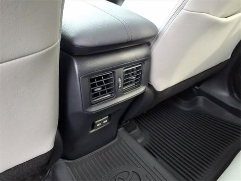 Used 2025 Toyota RAV4 XLE Premium image 8