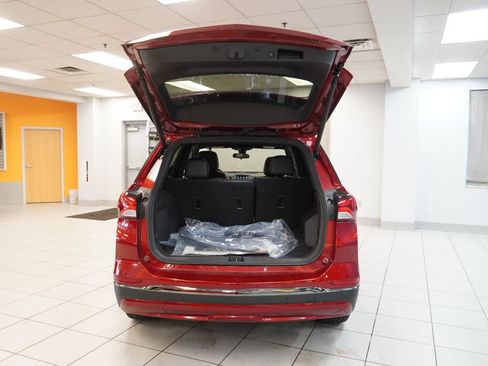 Certified 2023 Chevrolet Equinox RS FWD image 10
