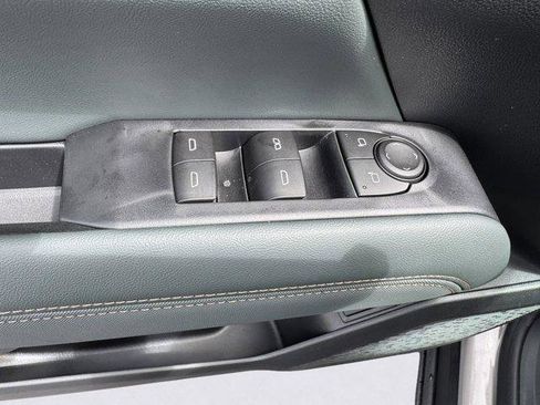 New 2026 GMC Terrain AT4 w/ LPO, Floor Liner Package image 19