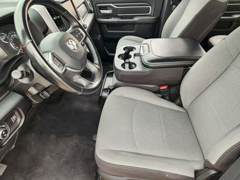 Used 2024 RAM 2500 Big Horn AWD/4WD image 9