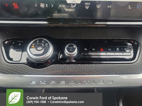 New 2026 Ford Expedition Max Platinum w/ Stealth Appearance Package image 38