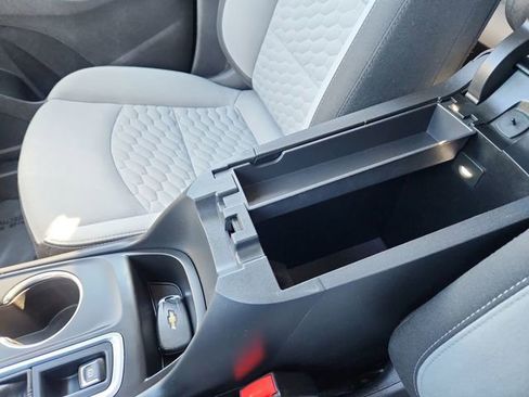 Used 2019 Chevrolet Equinox LS w/ LS Convenience Package image 43