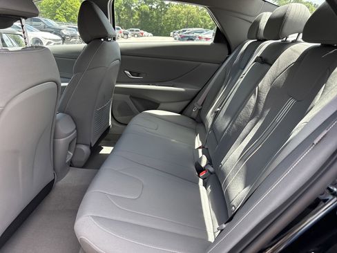 New 2026 Hyundai Elantra SEL Sport FWD image 12