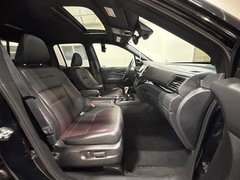Used 2017 Honda Ridgeline Black Edition image 19