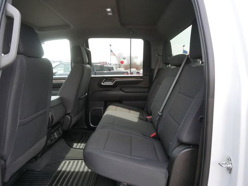 Used 2025 Chevrolet Silverado 2500 LT w/ Convenience Package image 17