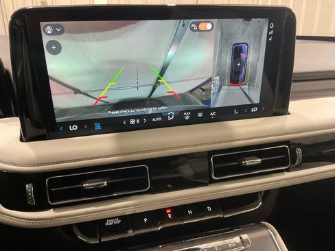 Used 2025 Lincoln Aviator 2WD w/ Jet Appearance Package image 24