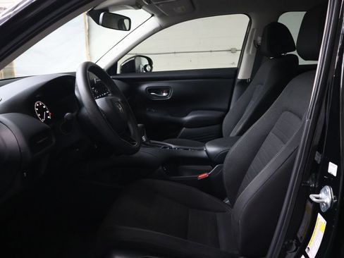Used 2024 Honda HR-V LX image 16