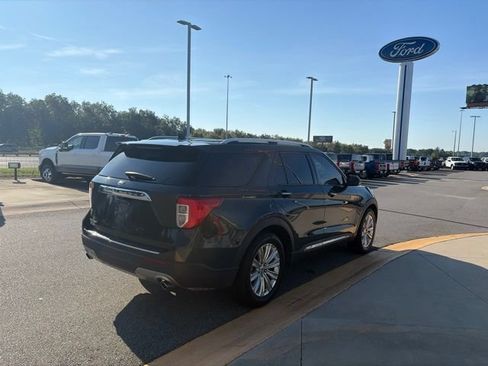 Used 2023 Ford Explorer Limited w/ Limited Technology Package RWD image 5