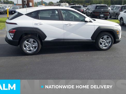 Used 2026 Hyundai Kona SE image 5