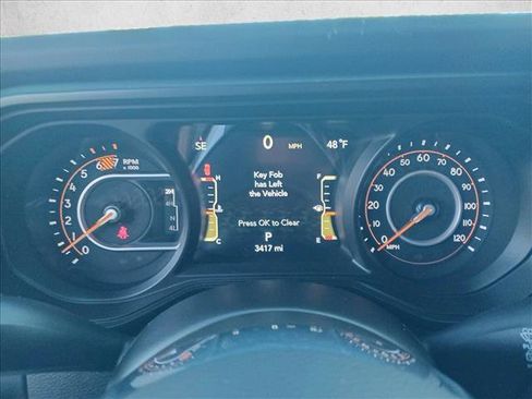 Used 2025 Jeep Wrangler Sahara w/ Technology Group image 22