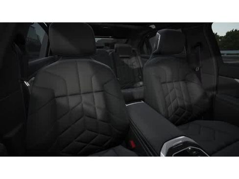 New 2025 BMW 760i xDrive image 11