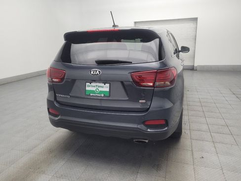 Used 2020 Kia Sorento LX FWD image 7