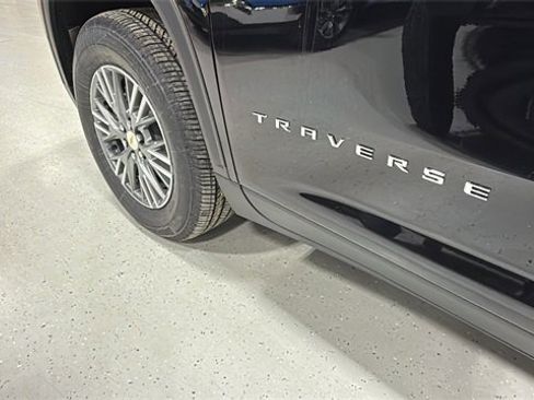 New 2026 Chevrolet Traverse LT w/ Driver Confidence Package image 18