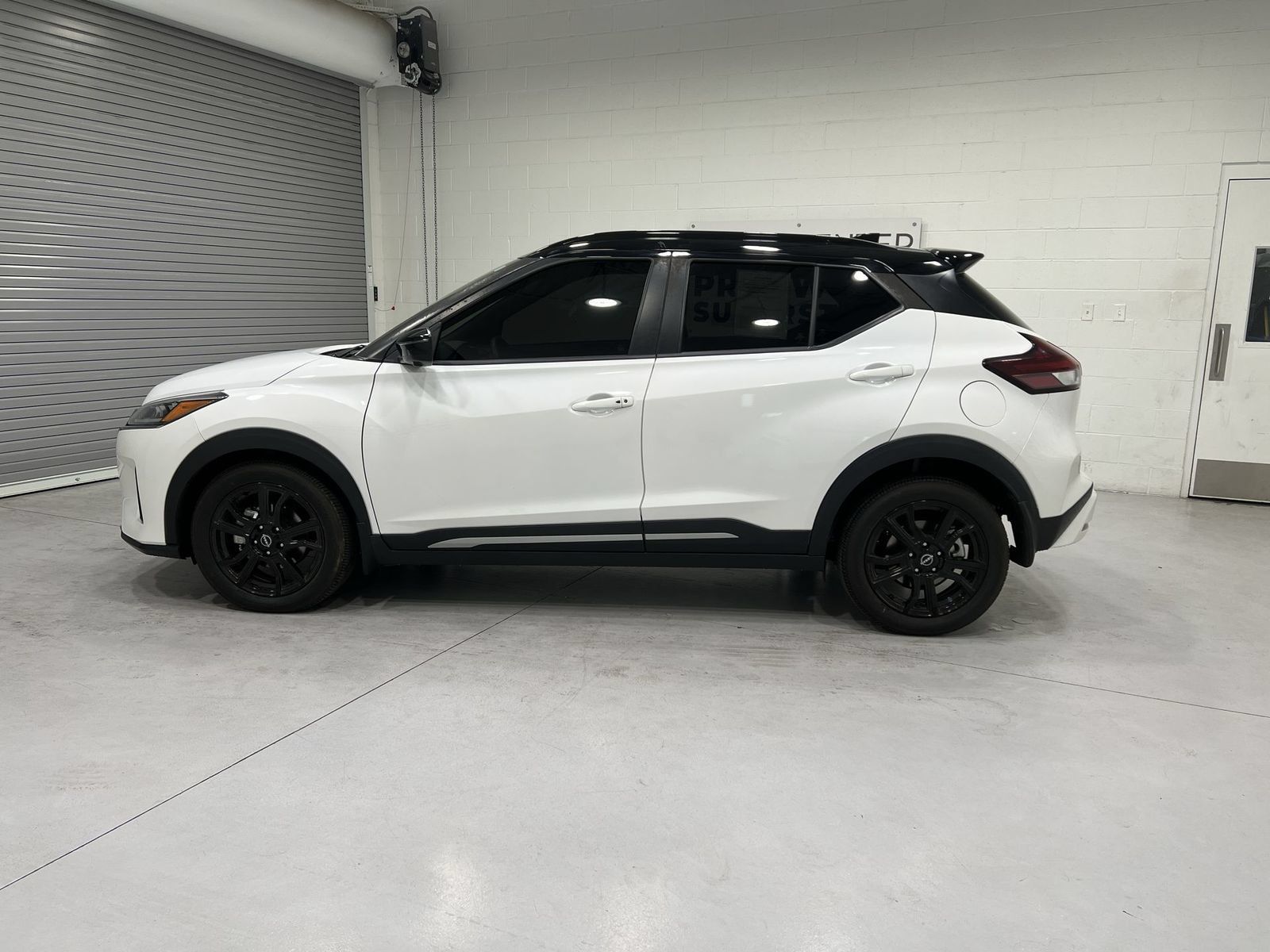 Used 2024 Nissan Kicks SR FWD image 5