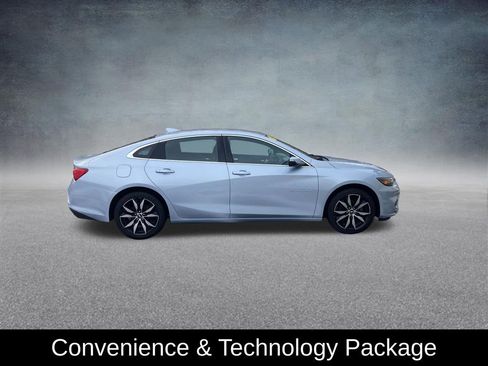 Used 2017 Chevrolet Malibu LT image 8