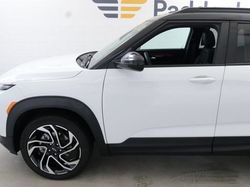 Certified 2024 Chevrolet TrailBlazer RS w/ Convenience Package image 4