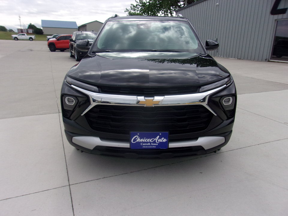 Used 2024 Chevrolet TrailBlazer LT w/ Driver Confidence Package FWD image 5