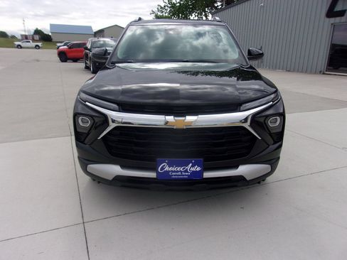 Used 2024 Chevrolet TrailBlazer LT w/ Driver Confidence Package FWD image 5