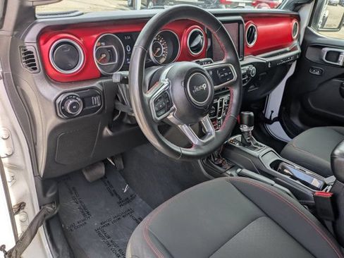 Used 2023 Jeep Wrangler Unlimited Rubicon w/ Cold Weather Group AWD/4WD image 14