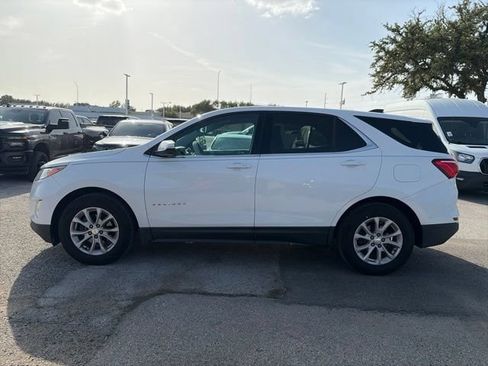 Used 2019 Chevrolet Equinox LT w/ Driver Convenience Package FWD image 5