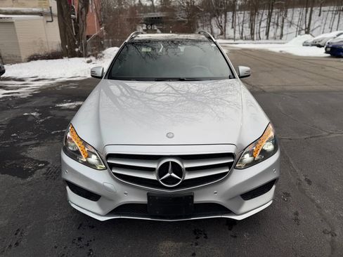 Used 2014 Mercedes-Benz E 350 4MATIC Wagon image 2