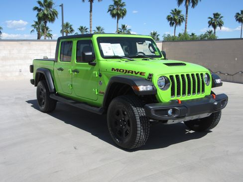 Used 2021 Jeep Gladiator Mojave AWD/4WD image 2