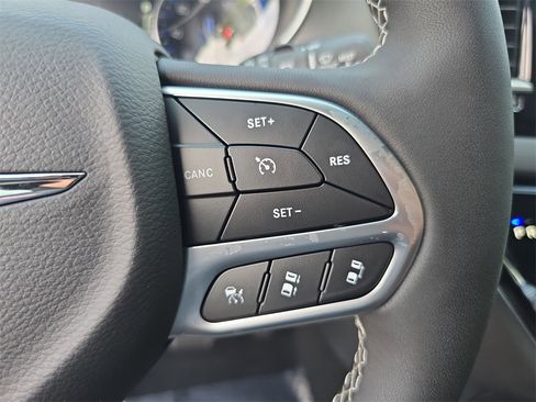 New 2026 Chrysler Voyager LX image 20