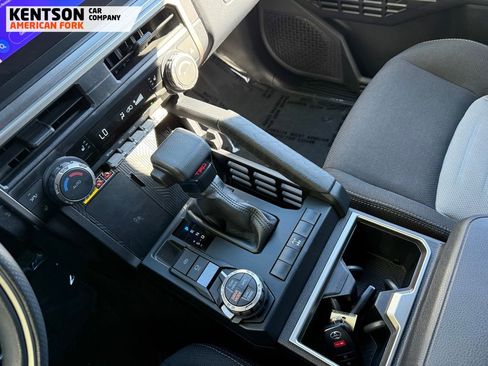 Used 2025 Toyota 4Runner TRD Off-Road image 26