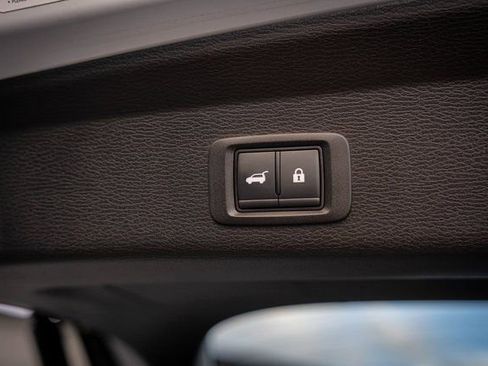 Used 2023 Mitsubishi Outlander SEL image 34