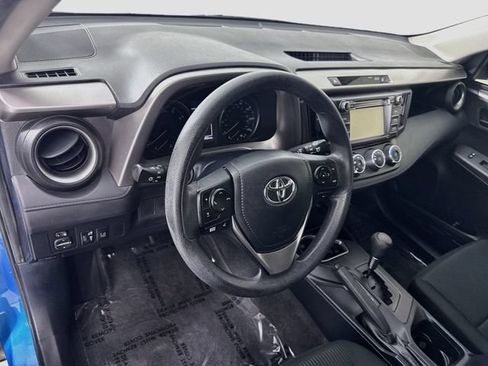 Certified 2017 Toyota RAV4 LE w/ Carpet Mat Package FWD image 10