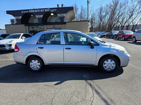 Used 2009 Nissan Versa Sedan image 2