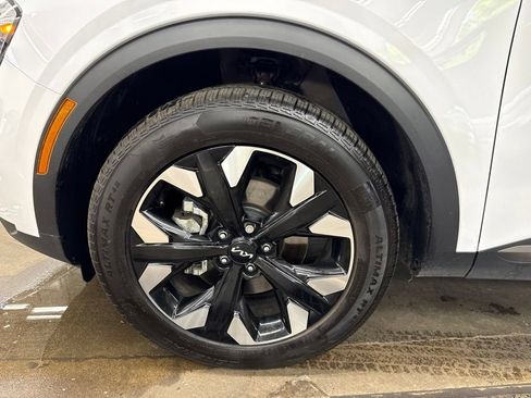 Certified 2023 Kia Sportage X-Line AWD/4WD image 13