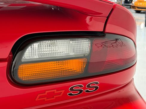 Used 2002 Chevrolet Camaro Z28 w/ SS Performance/Appearance Pkg image 96