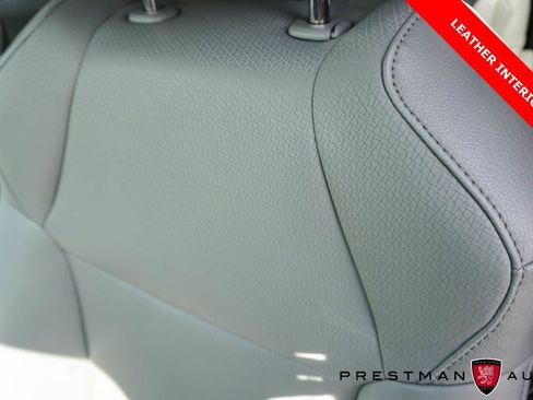 Used 2025 Toyota Sienna XLE w/ XLE Plus Package image 11