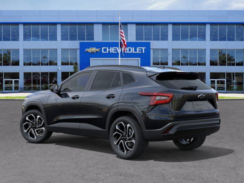 New 2026 Chevrolet Trax RS image 3