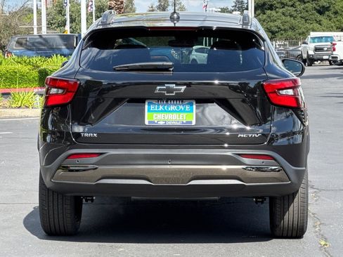 New 2026 Chevrolet Trax ACTIV FWD image 4