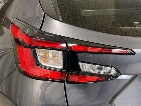 Used 2024 Subaru Crosstrek 2.0i Premium AWD/4WD image 33