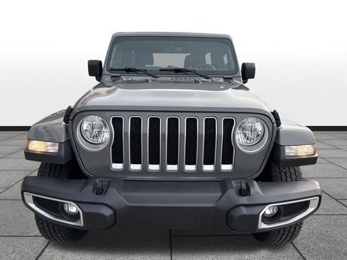 Used 2018 Jeep Wrangler Unlimited Sahara image 8