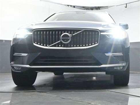 Certified 2022 Volvo XC60 B6 Inscription w/ Advanced Package image 35