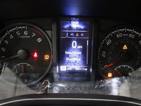 Used 2023 Toyota Tacoma SR AWD/4WD image 49