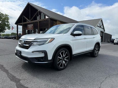 Used 2020 Honda Pilot Touring image 2