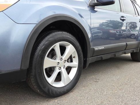 Used 2013 Subaru Outback 2.5i Limited w/ Moonroof Pkg AWD/4WD image 7