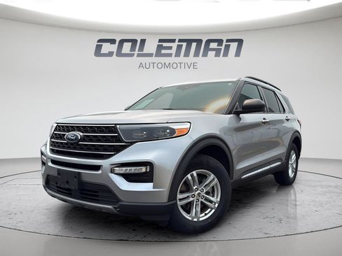 Used 2023 Ford Explorer XLT w/ Equipment Group 202A AWD/4WD image 1