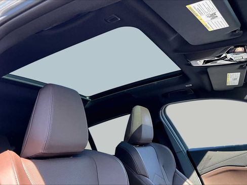 Certified 2025 BMW X2 M35i AWD/4WD image 14
