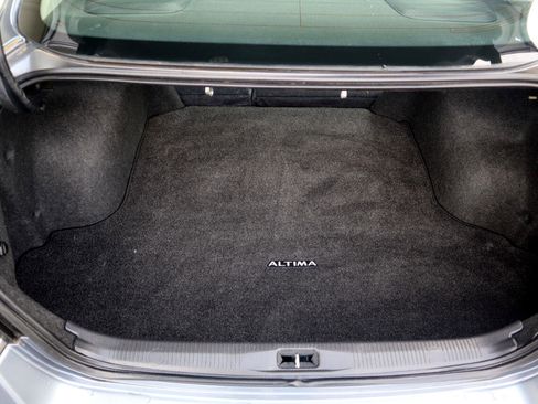 Used 2010 Nissan Altima 3.5 SR w/ Sport Pkg image 50