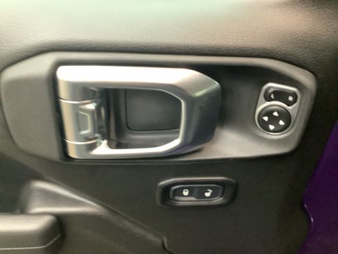 New 2026 Jeep Gladiator Sport AWD/4WD image 12
