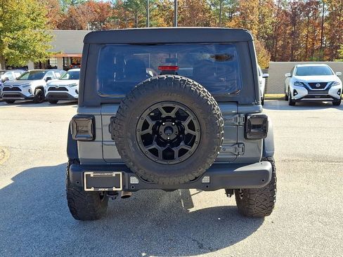Used 2023 Jeep Wrangler Sport S image 5