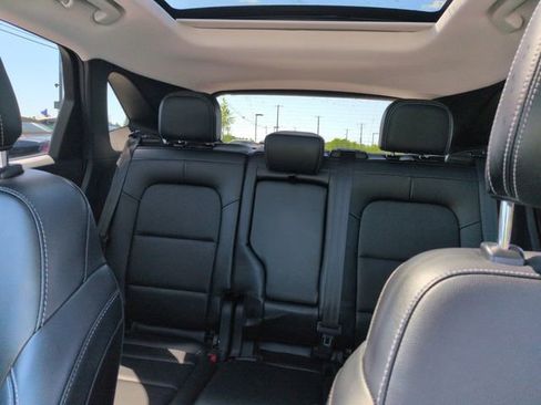 Certified 2022 Ford Escape SEL AWD/4WD image 38